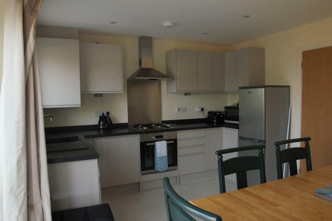 Bright Modern House Beside Snowdonia Villa Llanfairfechan Bagian luar foto
